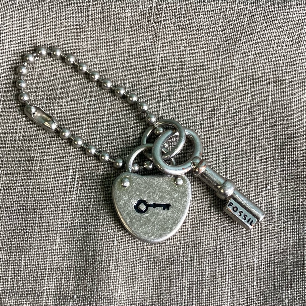 Fossil Vintage Heart Lock and Key Hang Tag Bag Charm